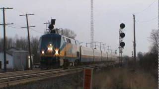 preview picture of video 'Railfanning Mallorytown Ontario on Good Friday. April 2 2010'