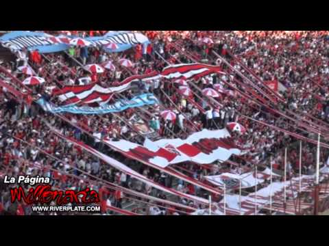 "Gol + No alcanzan las tribunas..." Barra: Los Borrachos del Tablón • Club: River Plate