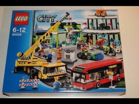 Lego City 2013 - 60026 Town Square!