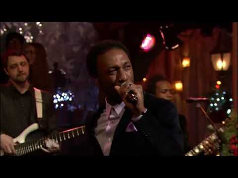 Aloe Blacc & The Roots   I Need A Dollar Live