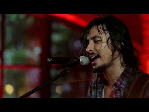 Ello - Pergi Untuk Kembali (Live at Music Everywhere) **