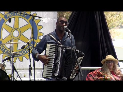Curley Taylor & Zydeco Trouble @ 2015 Simi Valley Cajun & Blues Music Fest.