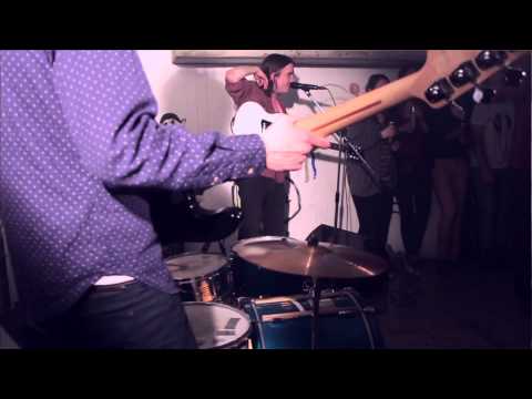 Mozes and the Firstborn - Time's A Headache (Live at Biscuit Studios)