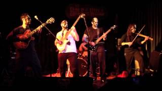 Muppletone - Slotting the Nut - Hole in the Wall - October 30 2012