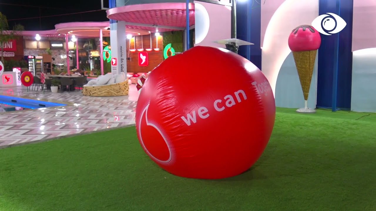 Loja me topin e Vodafone, banorët nuk duhet ta lënë të bjerë në tokë