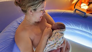 Download lagu Ten Pound Baby Water Birth mp3 Download lagu Ten Pound Baby Water Birth mp3