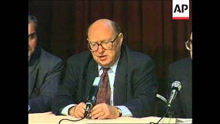 LATVIA: SWISS BANK MAKES 1ST PAYMENT TO HOLOCAUST SURVIVORS (2)