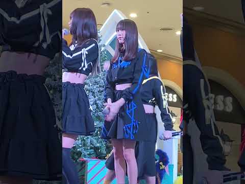 KAIBUTSU (Fancam Bell) - Short Hope [Gift Fest 2022] @Terminal21 Asok