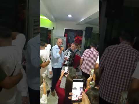 Nusret Orovcanin peva na svadbenom veselju