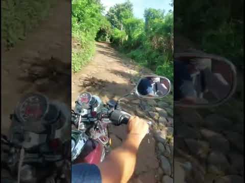 MY hermano   ESTÁ  EN GUAYMANGO  AHUACHAPAN CALLE AL   CANTÓN  LA PAZ.