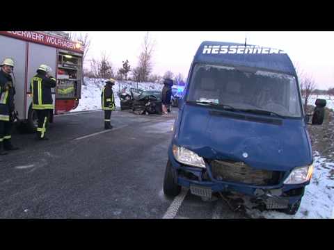 Schwerer Unfall auf der B251 - Rettungshubschrauber im Einsatz 11.02.2013