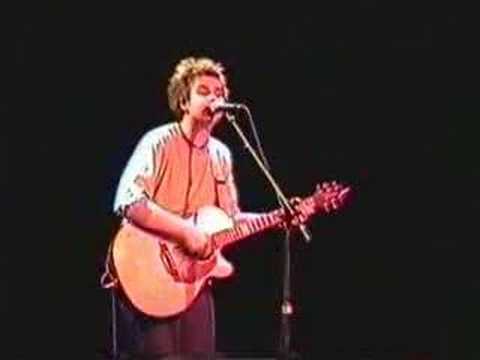 Howie Day - Cover of One by U2 - 10.07.2001 part 8
