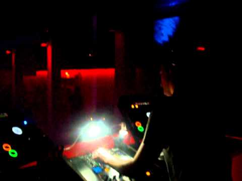 WE LOVE TRANCE Hamburg - The Festival Edition, 10.Dez. 2011-Chris Low heizt gleich gut ein