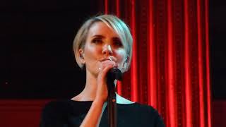 Claire Richards - Don&#39;t Leave Me In This Love Alone (Live) St. Georges Hall Liverpool 04/12/18