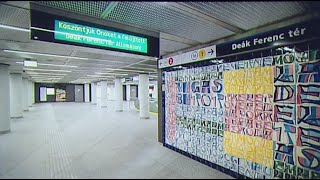 Átadták az M3-as metró felújított Deák Ferenc tér és Ferenciek tere állomásait (M1)