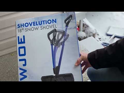 Snow Joe Shovelution SJ SHLV01 18 in Strain Reducing Snow Shovel Review