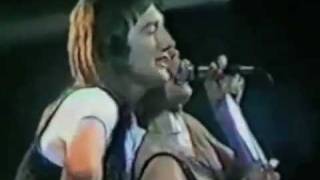 Queen - John Deacon&#39;s Flashiest Moments Live