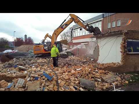Abriss des alten Stadtwerke Rhede Gebäudes an der Industriestraße