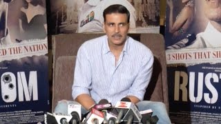 Akshay Kumar Celebrates Rustom Success With Media
