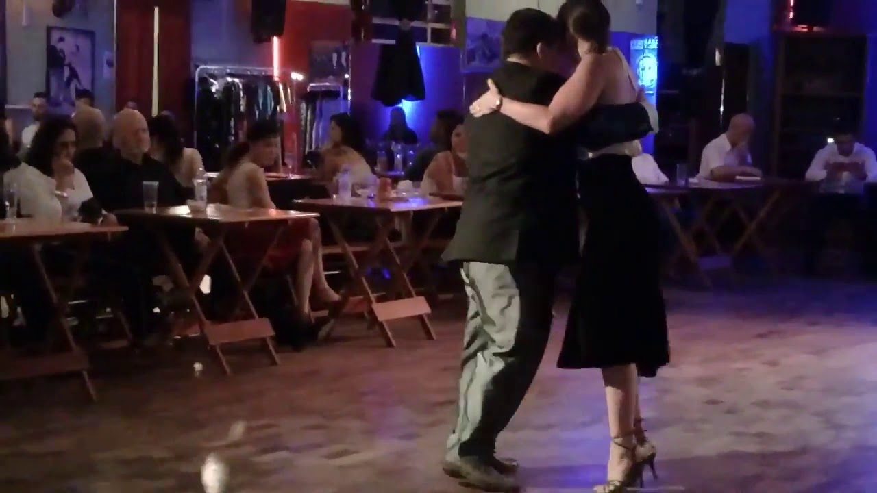 Video thumbnail for Juliana Maggioli & Hernán Álvarez Prieto - Pugliese