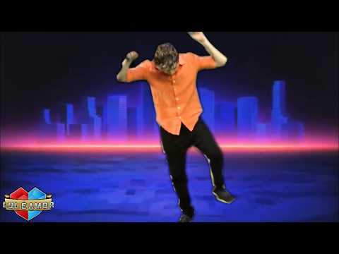 Yoda dançando na disney