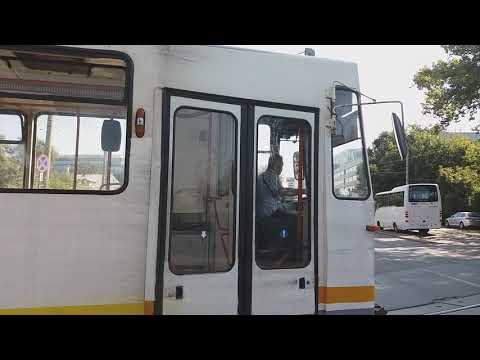 Tramvaiul V3A #103 pe linia 36 parasind capatul de linie Platforma Industriala Pipera