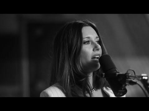 LERA LYNN // MAKE YOU OK // LIVE IN-STUDIO