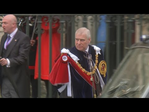 Video Thumbnail: Monarchy at 'crunch point' and king may have to 'stand aside': Andrew's biographer | AFP