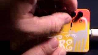Video thumbnail for Zvex Seek Trem Guitar Pedal by FlyingTex