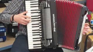 Video thumbnail for Klangprobe Akkordeon Excelsior Mod. 1320S by Oliver Ziem