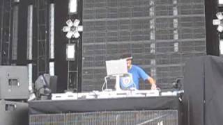 Lindstrom - Where You Go I Go Too -  Live at Electric Zoo - 9/6/2009