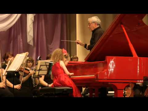 Varvara Kutuzova 9yo Мozart Concerto №12 A-dur P1 ЦМШ 2класс