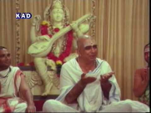 Endaro Mahanubhavulu - sung by SP Balu