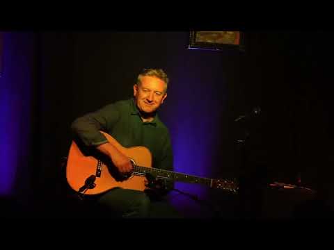 Clive Carroll plays Renbourn (The Hermit and Lady goes to church)   live @Das Kulturgut