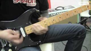 Video thumbnail for FENDER David Gilmour Signature Stratocaster Relic BLK/3TS by session
