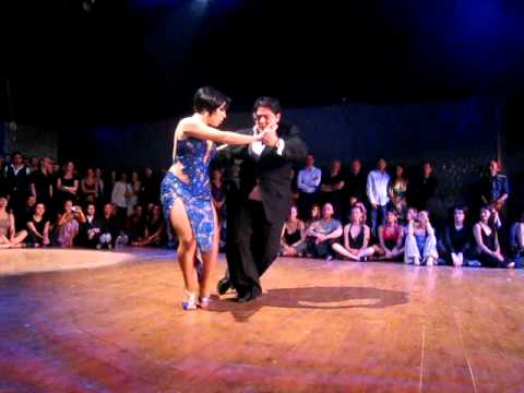  Giovanna Di Vincenzo  and  Aoniken Quiroga  are  dancing  to  the  tango  "  Despues  "  by  Miguel Caló  in  2010