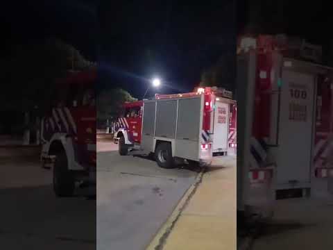 bomberos voluntarios, Huinca Renancó, Córdoba incendio de pastizales #bomberos #fire #brandweerman