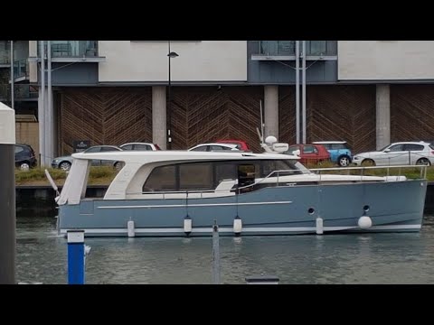 Greenline 40 Hybrid   Sunbird