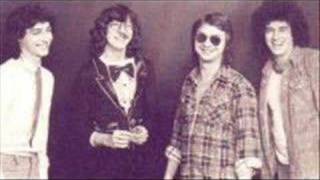 Serú Girán - Parado en el medio de la vida