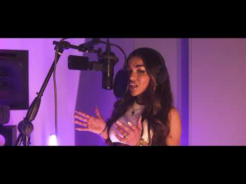 Alicia Awa - BSTRD [Akustik]