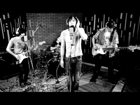 Video thumbnail for Наушники (Headphones)