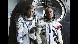 Возвращение с орбиты (1983)