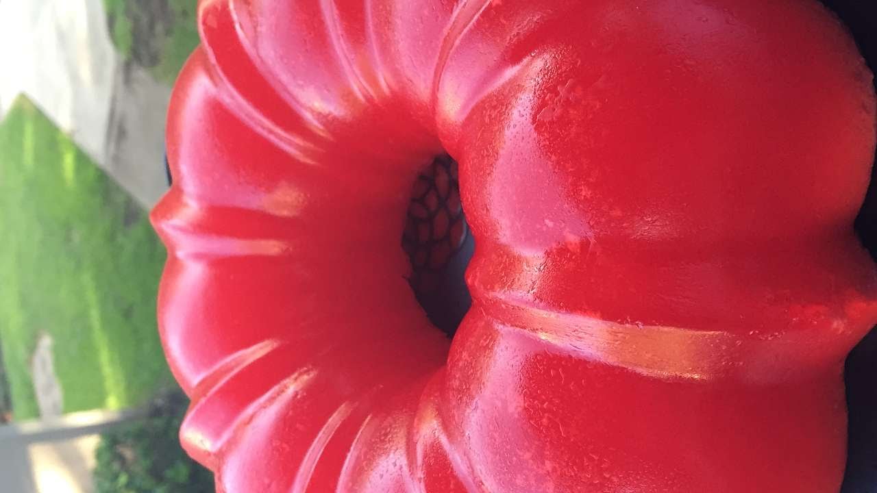 How To Make Beautiful Floating Strawberry Gelatin - DIY Food & Drinks Tutorial - Guidecentral