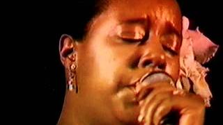 &quot;mad, mad, me&quot; tuck and patti @ the new varsity