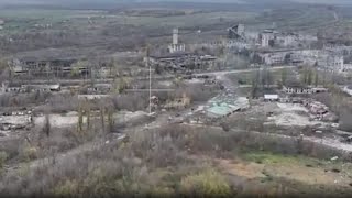 Drone görüntüleri: Rusya ve Ukrayna kilit Donetsk kentinin kontrolü için Pokrovsk'ta savaşıyor
