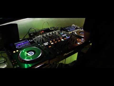 DJ Bi Lee - Air 360 Sky Lounge