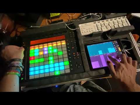 B-Syde - Ableton Live Jam, Ableton Push, Live Electronic, POV