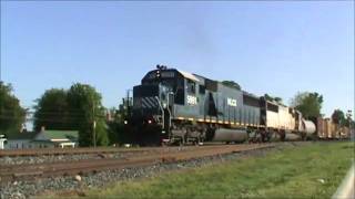 preview picture of video 'NS 156 @ Kannapolis,N.C. with different leaser SD60's (4-24-11)'