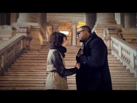 MarkusBros. Feat. Aïcha Gill - Laat nooit los