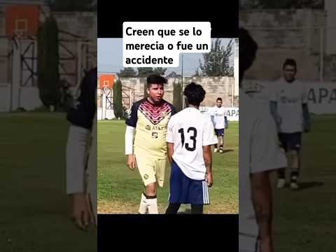 Pelea en partido de futbol de barrio #shortsvideo #shorts